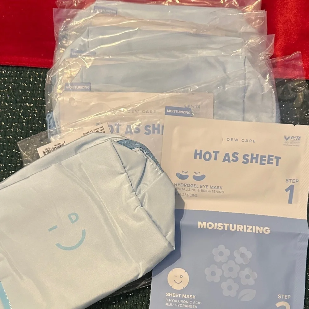 I Dew Care - Hot As Sheet Hydrogel Eye Mask & Sheet Mask w/Bag - Set of 4